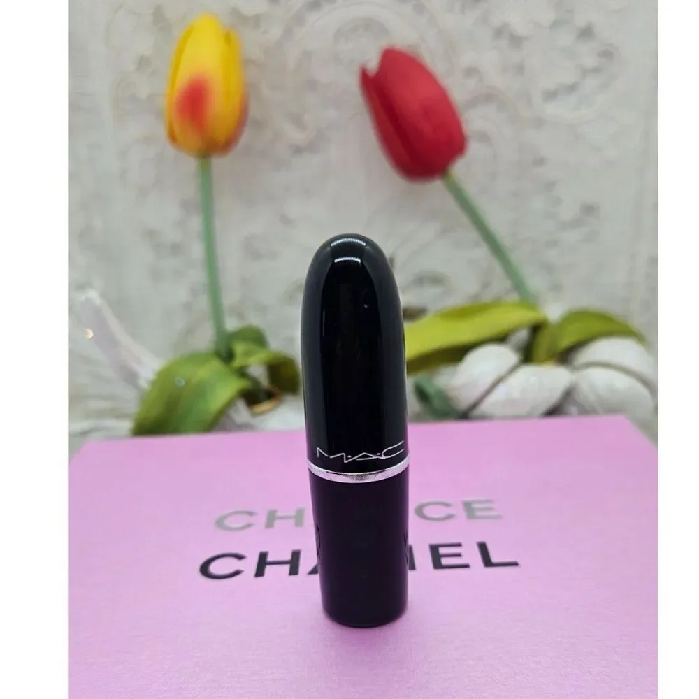 M·A·C Lustreglass Sheer Shine Lipstick 570 Signature Move